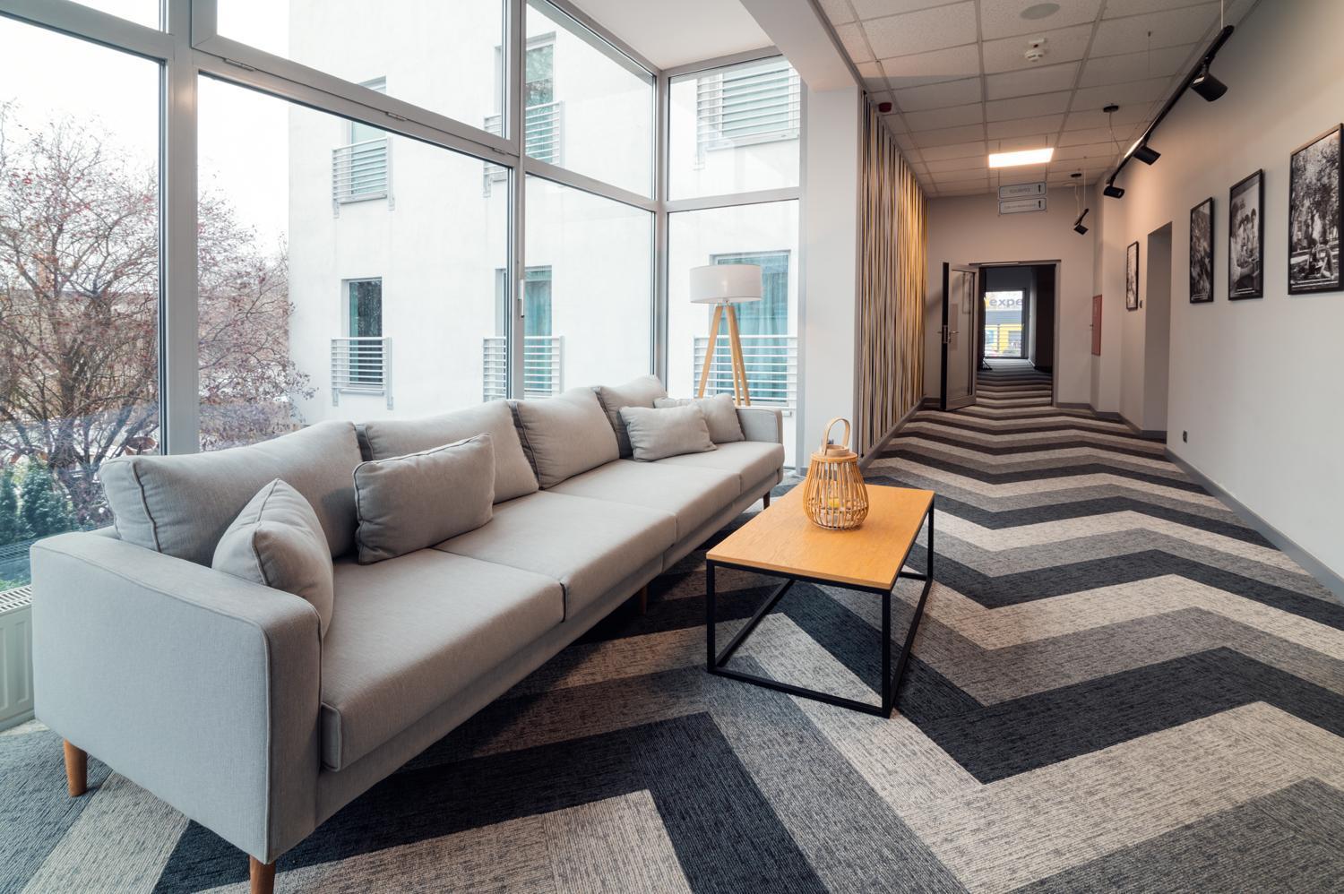 Hotel Absolwent Gostyń Extérieur photo